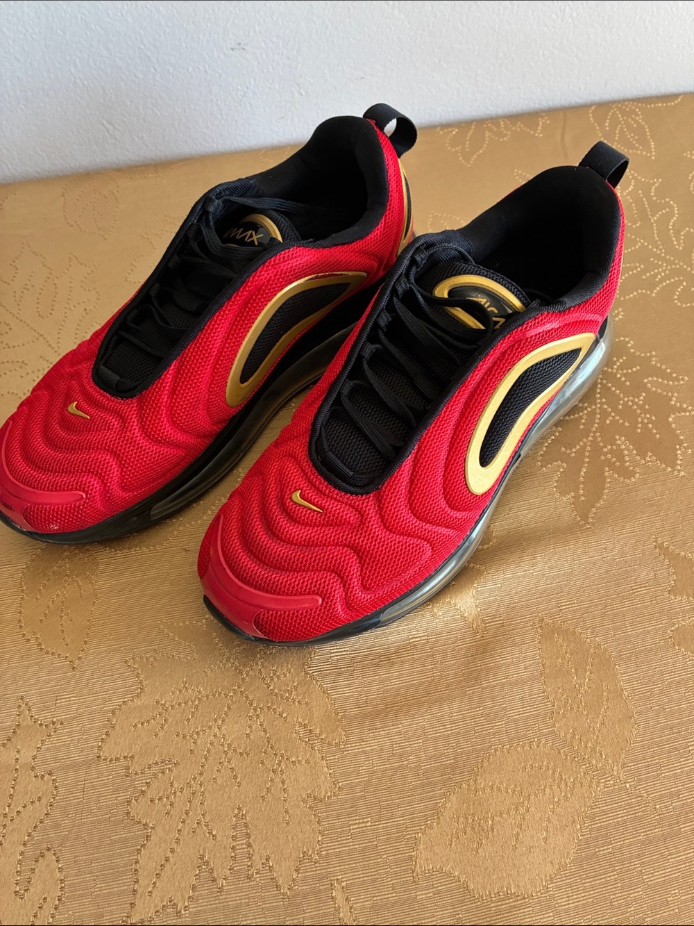 Nike Men's Red and Gold Athletic Running Sneakers